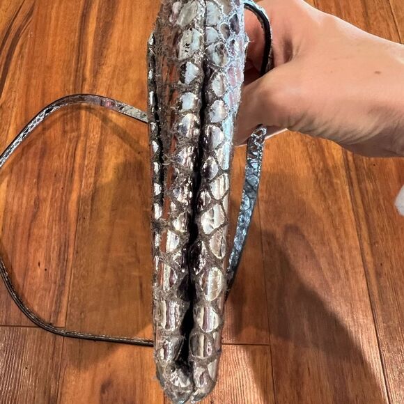 Michael Kors silver metallic clutch/shoulder bag - Picture 6 of 14